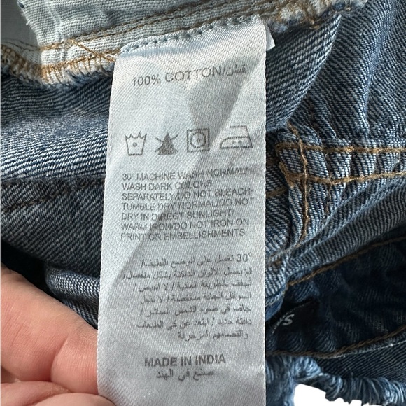 Sassafras Heart-Print Denim Shorts – Women’s L - Picture 7 of 8